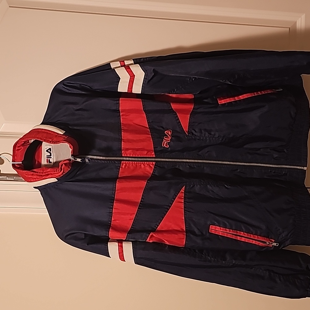 FILA wind breaker